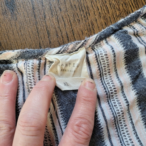 Francesca's Harper Heritage Vertical Stripe Button Down Front Tie Top Size XL - Picture 9 of 10